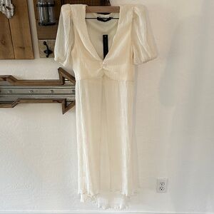 House of Harlow Elegant Cream Women's top